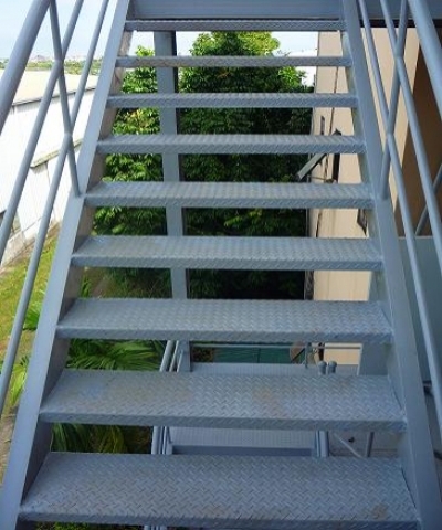 Cầu thang thoát hiểm - 006
